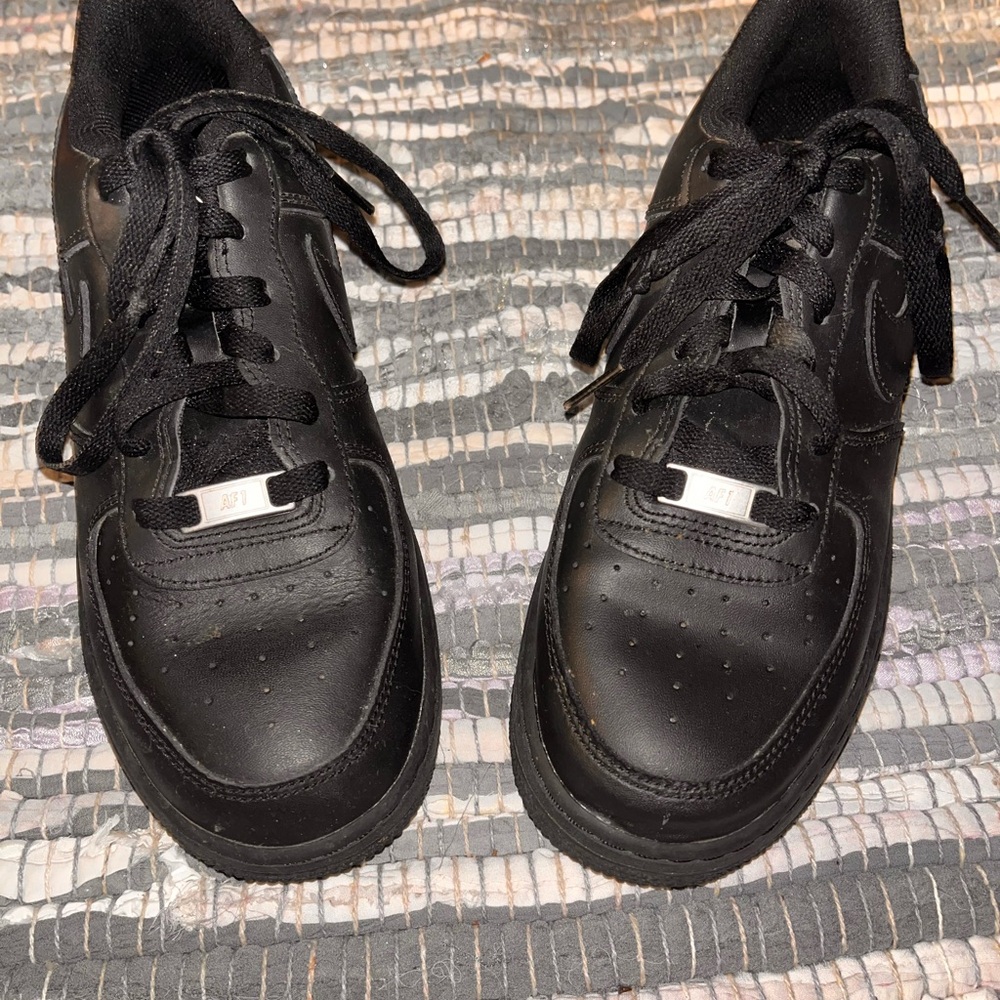 Nike Black Women's Sneakers